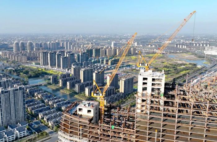 93f1273dbde84b63bfd9688d201f32ea