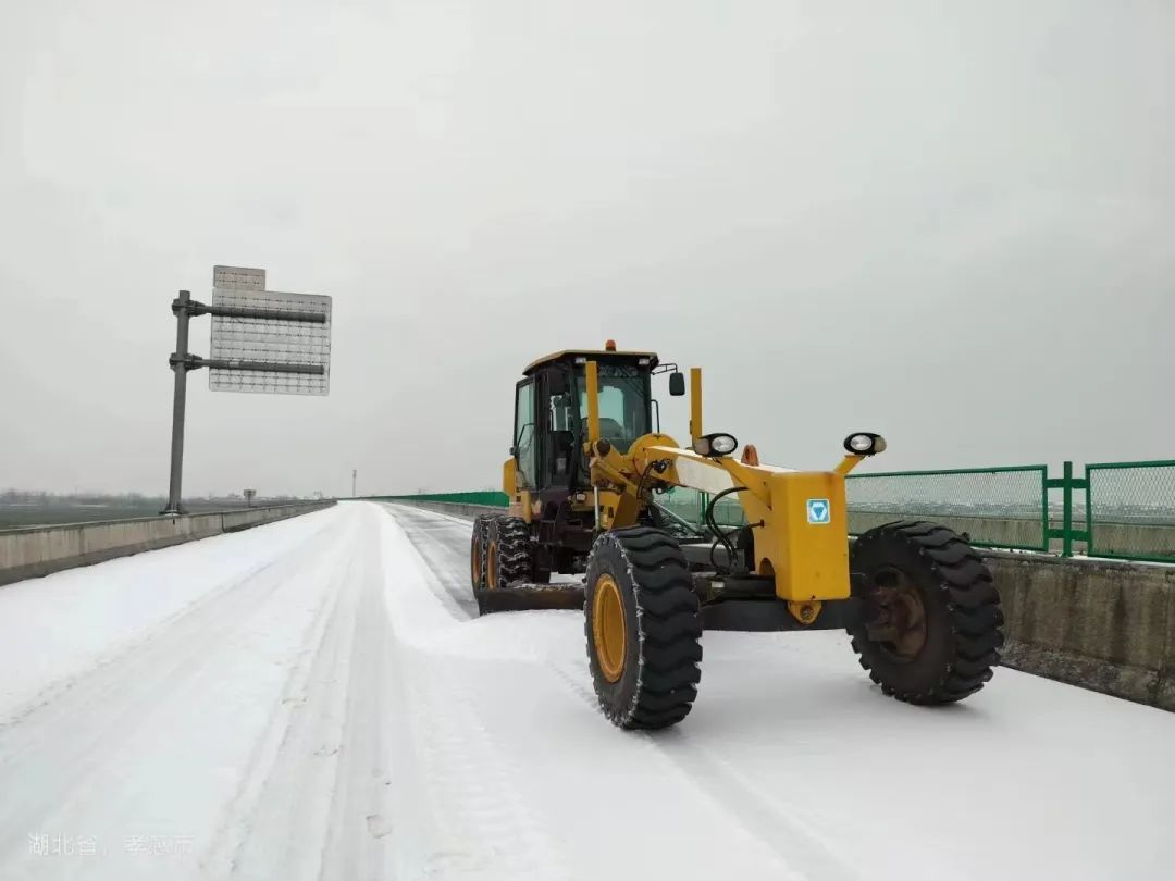 8ad3694f112e49e9bf6a676194a12403