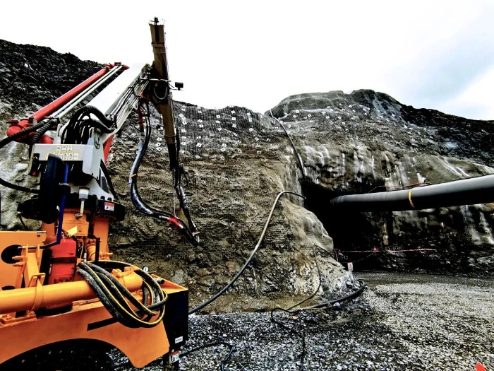 bbd1ca33ec8b4141a63ccc9baaa2b53c