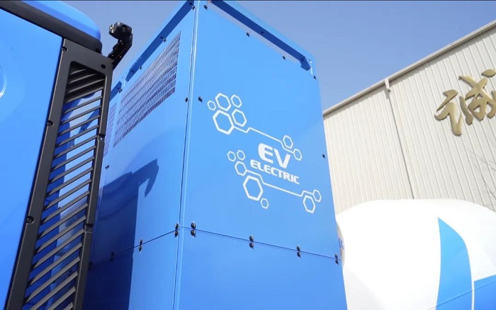 f04f30e050d64bde88c4b0a7825eacfd