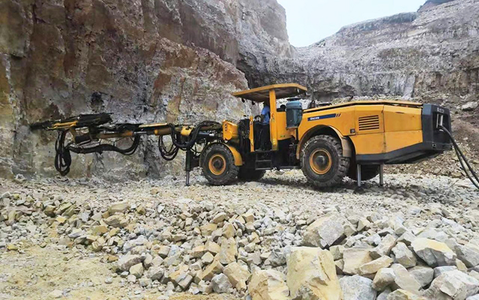 “化水为电”，，，优德88凿岩台车提速水电站扩机工程