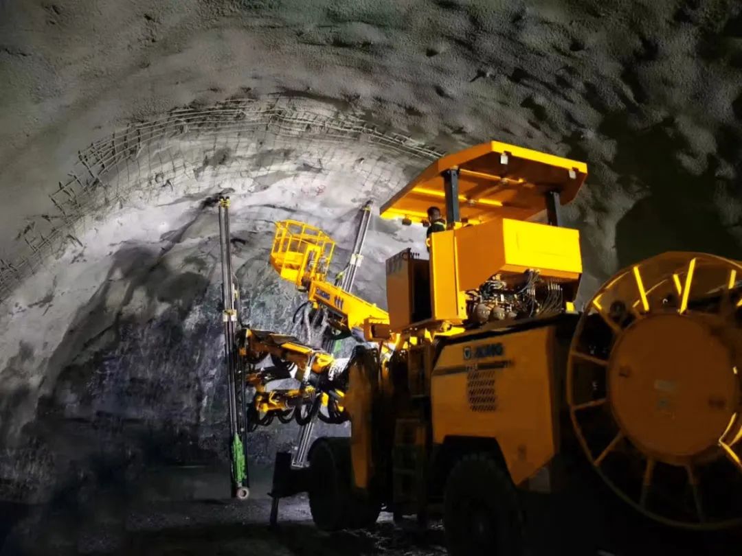 d722e9da70a44ecb881c64f26e390316