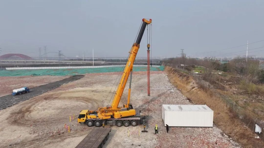 月出勤27天！优德88G2代XCT130G7-1省油又高效，18年吊装机长都赞！