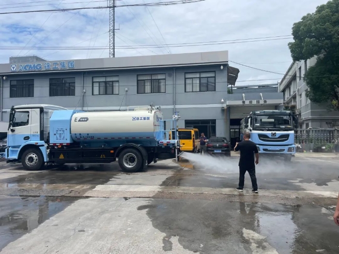 “沪”动绿色！！！优德88新能源环卫装备亮相上海推介会