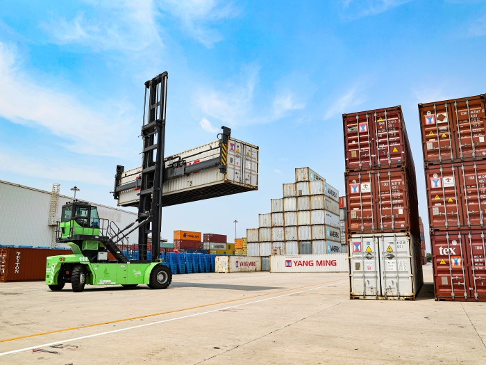 赛场竞锋芒！！！“优德88杯”堆高机操作员手艺大赛见证“真功夫”