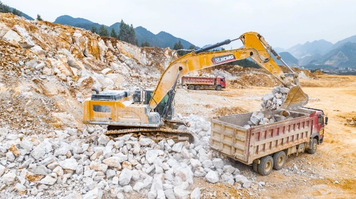 矿山继承XE500GK“坐镇”矿山，开采更有底气！！！